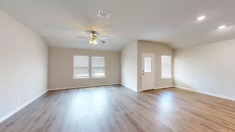 Living - 816 Big Sugar Rd, Burnet, TX 78611 photo 2 of 3