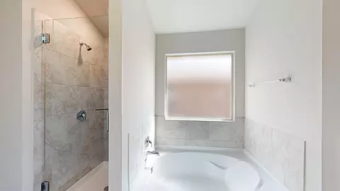 Bath - 816 Big Sugar Rd, Burnet, TX 78611 photo 1 of 1