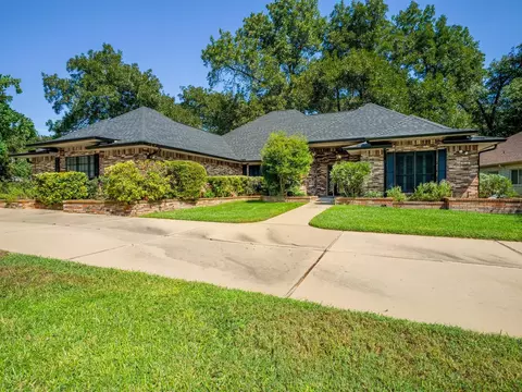 279 Quail, Meadowlakes, TX 78654