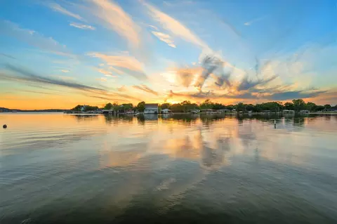 310 Castlehigh Dr, Granite Shoals, TX 78654