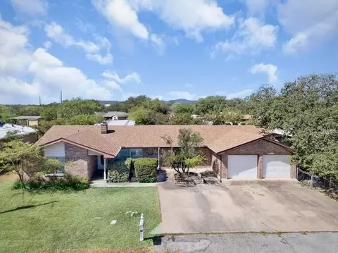 2025 Forest Trl, Kingsland, TX 78639