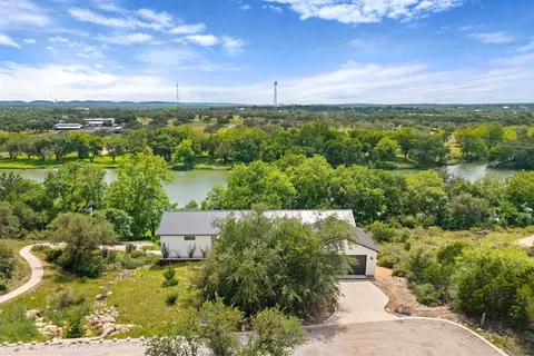 299 River Pl, Johnson City, TX 78636