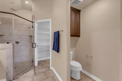 Bath - 560 Saddle Ridge Dr, Bertram, TX 78605 photo 2 of 3