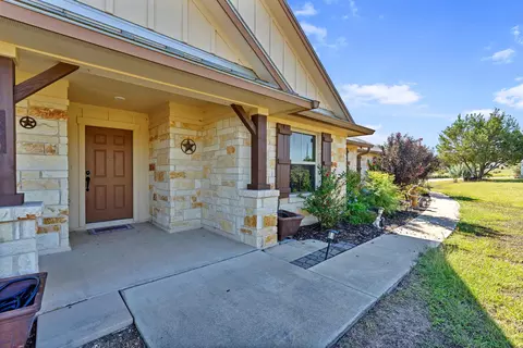 Exterior - 560 Saddle Ridge Dr, Bertram, TX 78605 photo 9 of 10