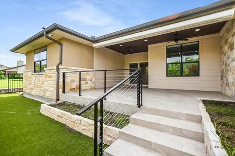 416 Hi Cir W UNIT B, Horseshoe Bay, TX 78657