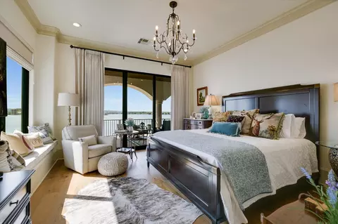 Bedroom - 519 Lighthouse Dr, Horseshoe Bay, TX 78657 photo 2 of 4