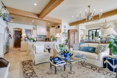 Living - 519 Lighthouse Dr, Horseshoe Bay, TX 78657 photo 2 of 4