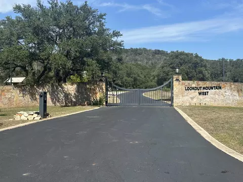 82603 Lookout Mtn, Kingsland, TX 78639