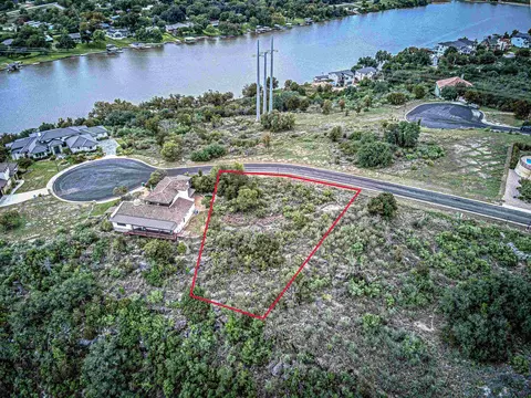 5 Pantera Cir, Marble Falls, TX 78654 photo 4