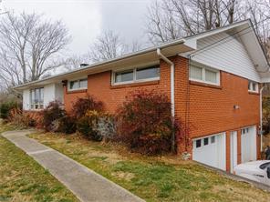 79 Spring St, Canton, NC 28716 photo 1
