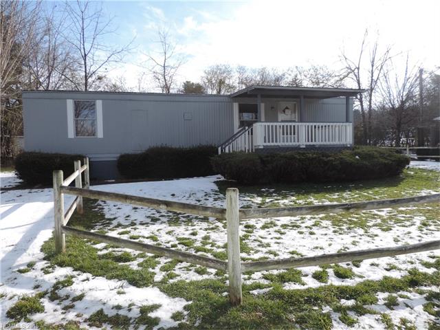 6237 Old Clyde Rd, Canton, NC 28716 photo 1