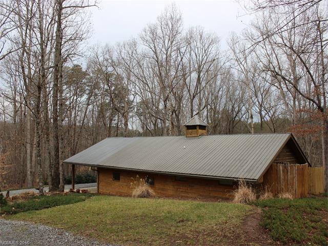201 Mahler Ln, Tryon, NC 28782 photo 1
