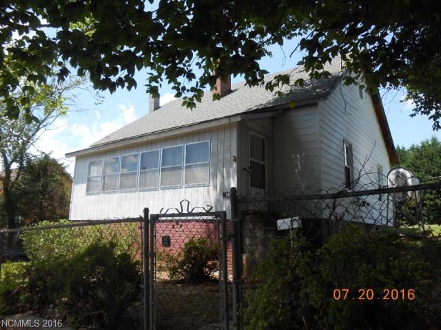 75 Second St, Marion, NC 28752 photo 1