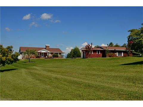 102 Mayfield Ln, Tryon, NC 28782 photo 1