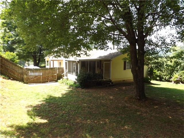 253 Mulberry St, Clyde, NC 28721 photo 1