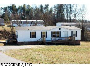 376 Divide Loop, Flat Rock, NC 28731 photo 1