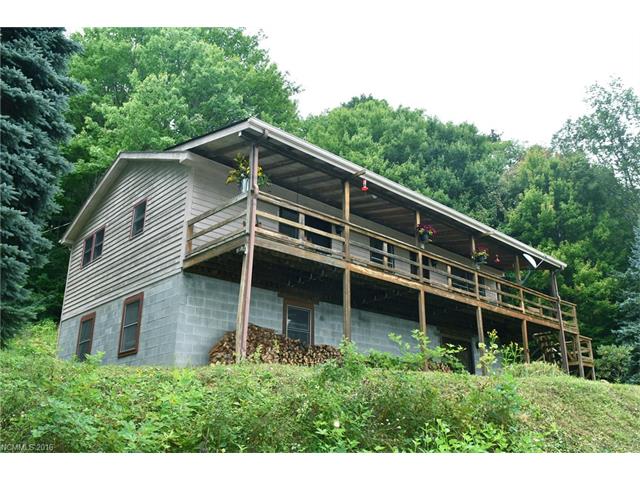 844 Rough Knob Rd, Clyde, NC 28721 photo 1