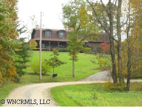 691 Ferguson Cv, Clyde, NC 28721 photo 1