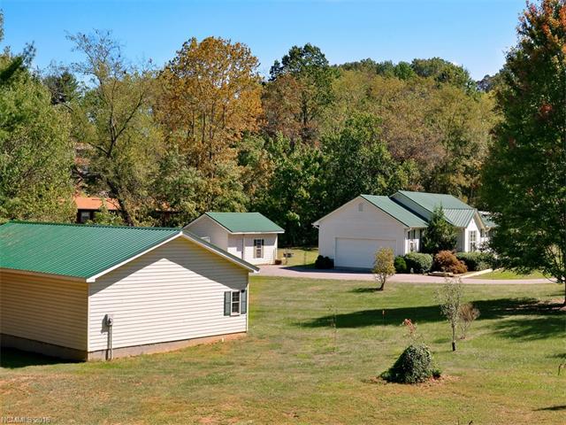 126 Poplar Dr, Clyde, NC 28721 photo 1