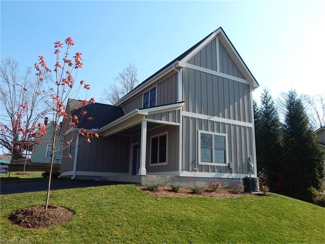 35 Pike Pl, Brevard, NC 28712 photo 1