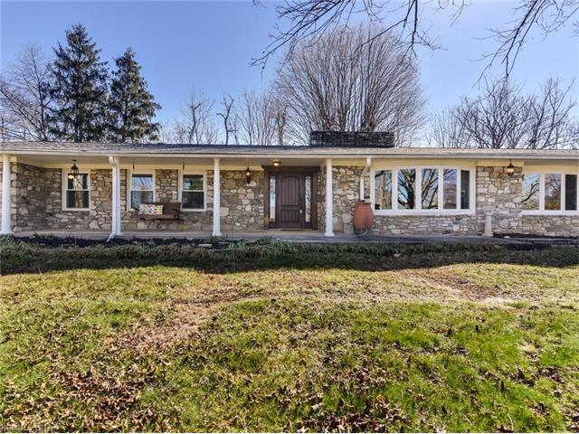 35 Best View St, Clyde, NC 28721 photo 1