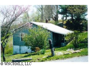 1196 Skyway Dr, Marshall, NC 28753 photo 1