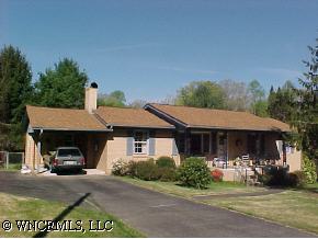 107 Pine St, Brevard, NC 28712 photo 1