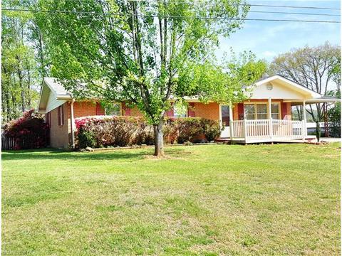 116 Christopher Rd, Marion, NC 28752 photo 1