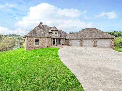 435 Eade Rd, Etowah, NC 28729 photo 1