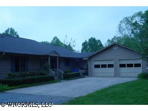 52 Tip Top Rd, Brevard, NC 28712 photo 1