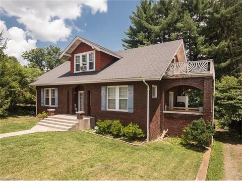 27 Hampton Hts, Canton, NC 28716 photo 1