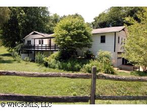 189 Maple Leaf Ln, Clyde, NC 28721 photo 1