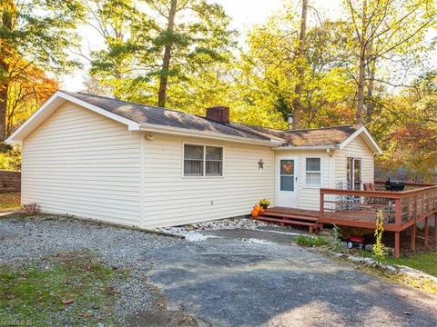 111 Chestnut Pl, Arden, NC 28704 photo 1