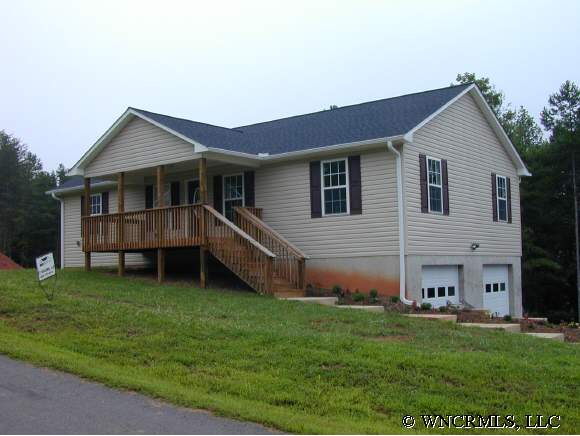 34 Kelly Fields Dr, Alexander, NC 28701 photo 1