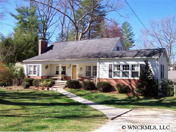 480 Maple St, Brevard, NC 28712 photo 1