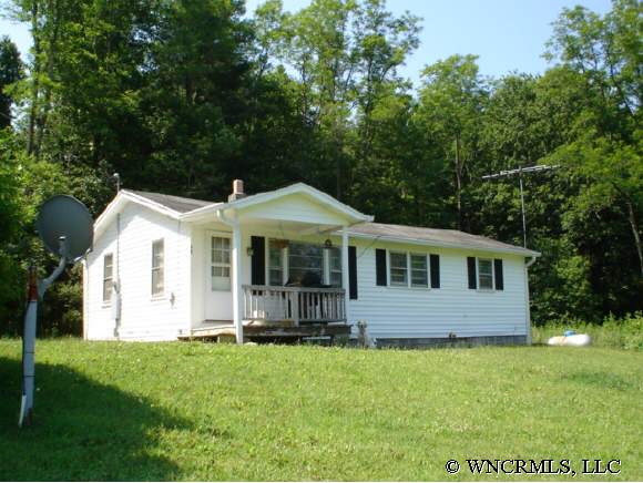 46 Umbrella Hl, Cullowhee, NC 28723 photo 1