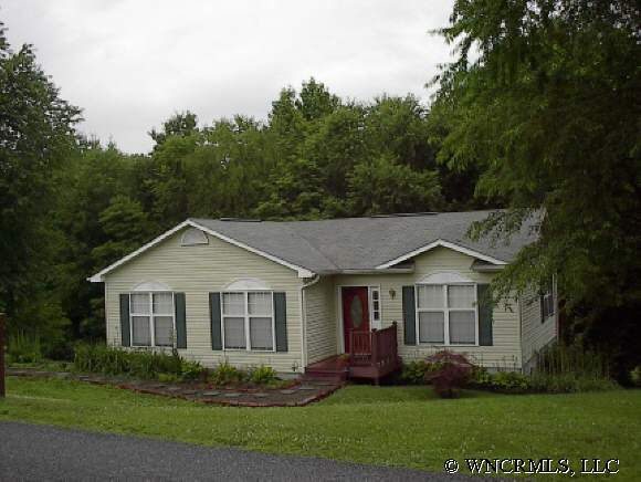 74 Ridgeline Rd, Clyde, NC 28721 photo 1