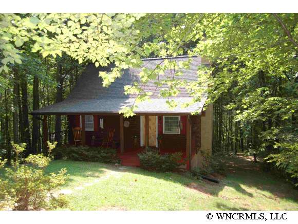 914 Vineyard Rd, Tryon, NC 28782 photo 1