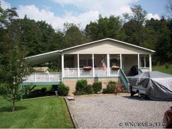 89 Frances Ln, Clyde, NC 28721 photo 1