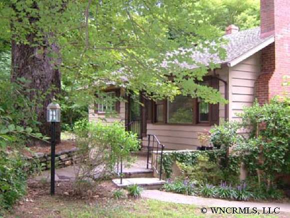 105 Melrose Ave, Tryon, NC 28782 photo 1