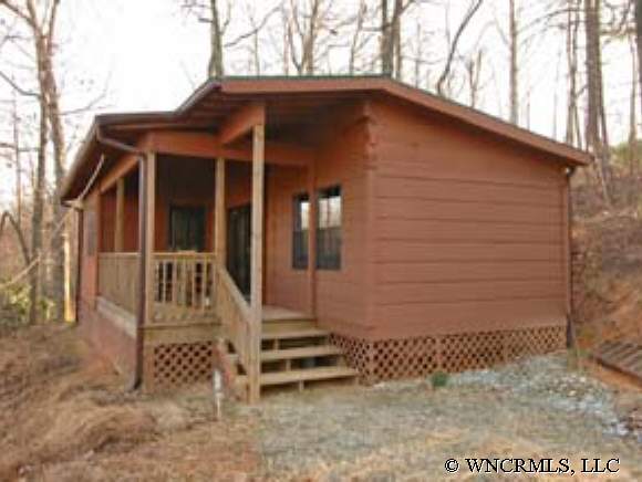 208 Sienna Rd, Saluda, NC 28773 photo 1