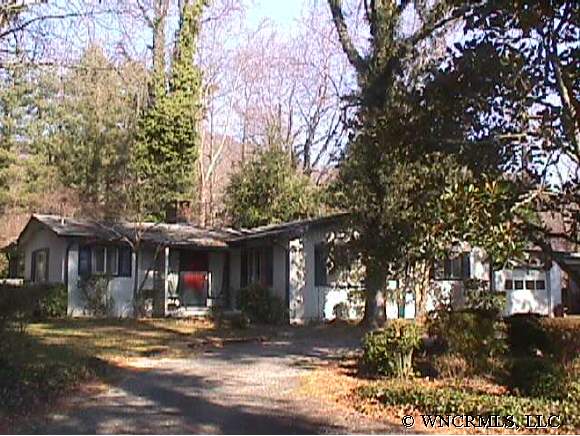 926 Warrior Dr, Tryon, NC 28782 photo 1