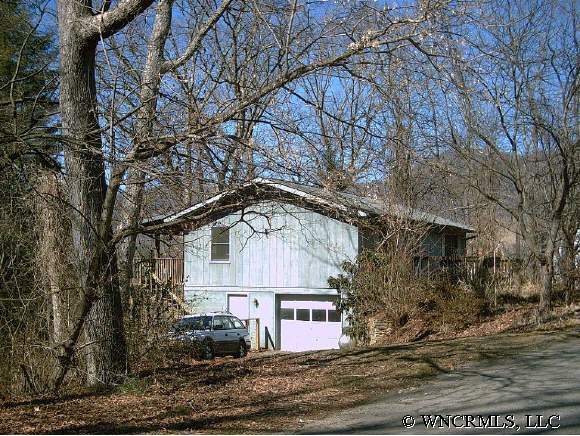 135 Caring Place Loop, Clyde, NC 28721 photo 1