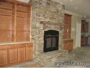 203 Cottonwood Ct, Flat Rock, NC 28731 photo 1