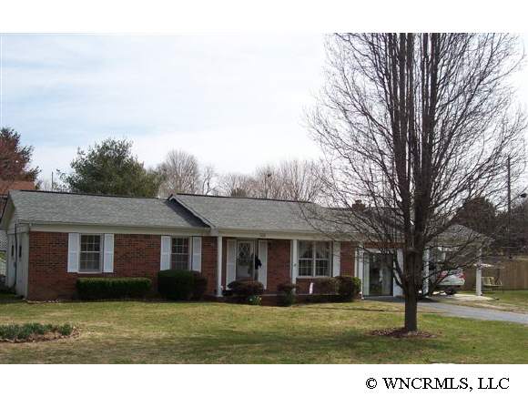 521 Neely Rd, Brevard, NC 28712 photo 1