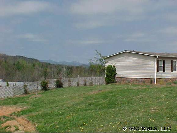 759 Deep Gap Loop Rd, Flat Rock, NC 28731 photo 1