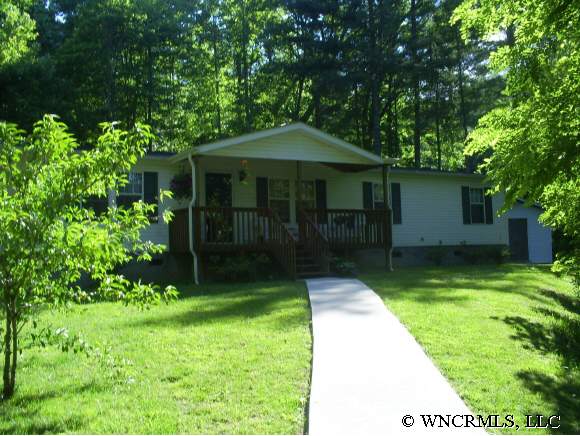 40 Creekside Ct, Spruce Pine, NC 28777 photo 1