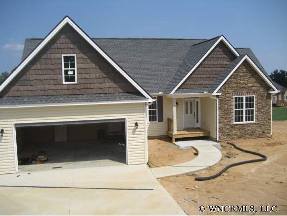 145 Tryon View Dr, Flat Rock, NC 28731 photo 1