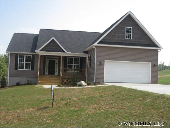 77 Tryon View Dr, Flat Rock, NC 28731 photo 1