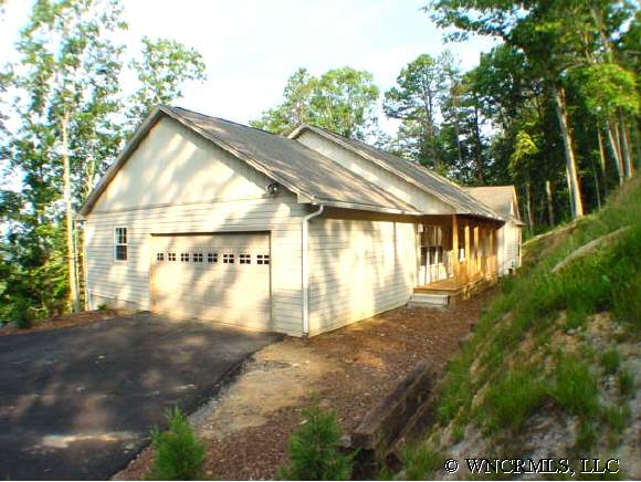 10 Kahluas Way, Fairview, NC 28730 photo 1